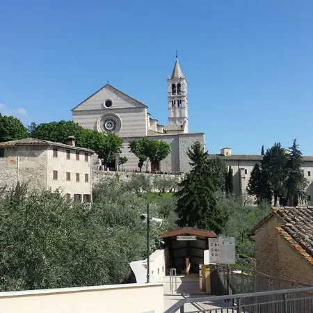 Calocci 3* Ассизи